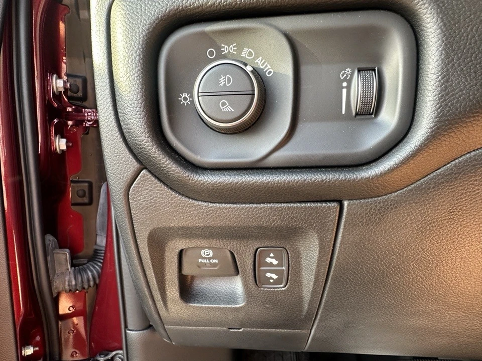 2025 Ram 1500 2nd Gen - Image 5 of 12