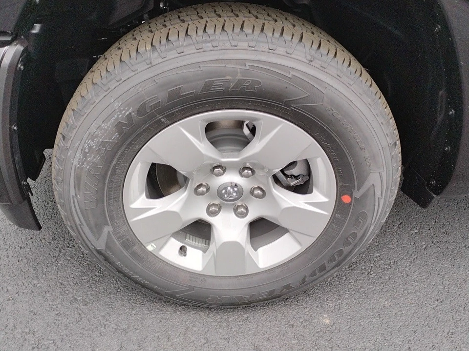 2025 Ram 1500 2nd Gen - Image 9 of 12