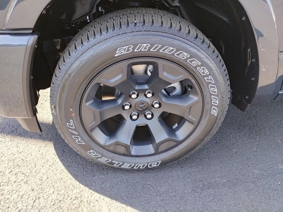 2025 Ram 1500 2nd Gen - Image 9 of 12