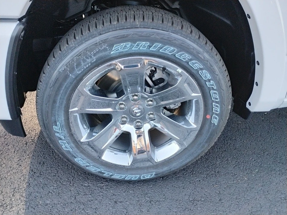 2025 Ram 1500 2nd Gen - Image 9 of 12