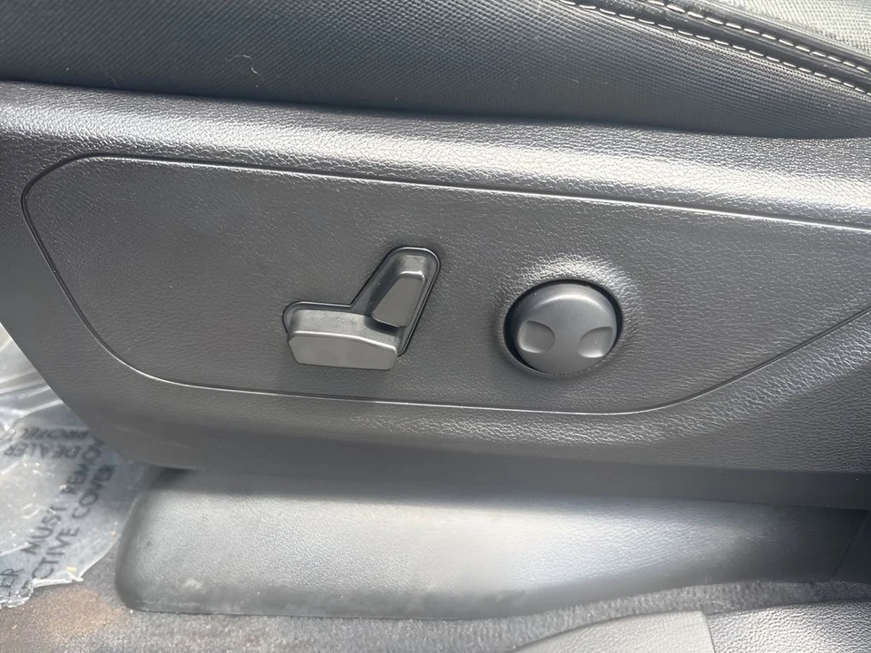 2025 Ram 1500 2nd Gen - Image 10 of 31