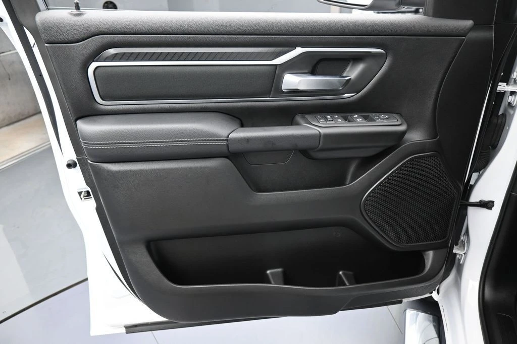 2025 Ram 1500 2nd Gen - Image 13 of 31