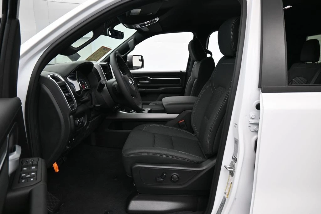 2025 Ram 1500 2nd Gen - Image 11 of 31