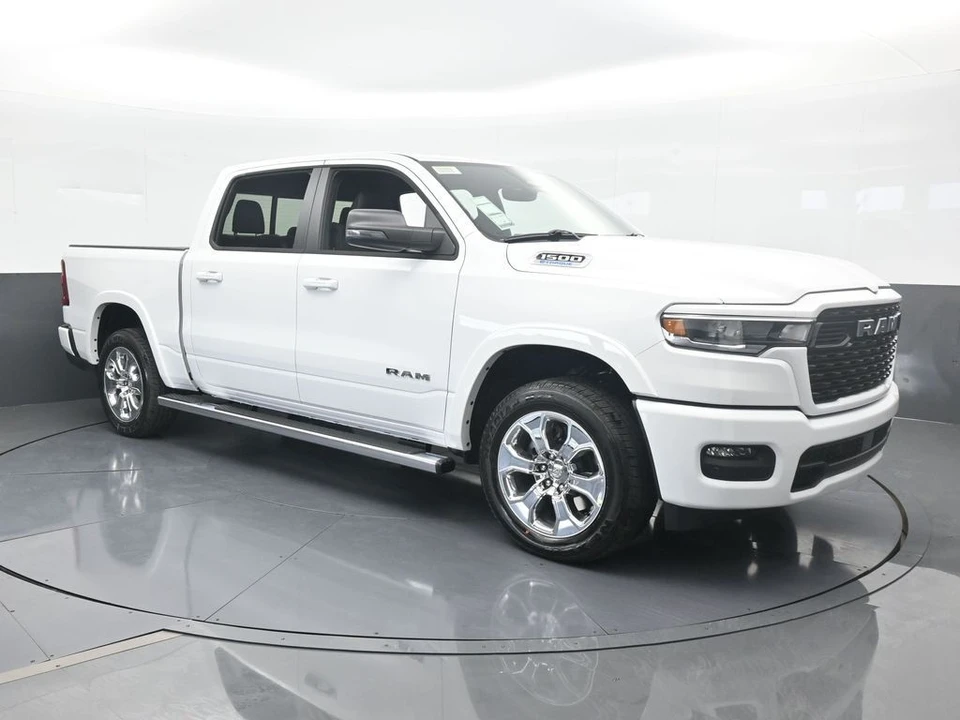 2025 Ram 1500 2nd Gen - Image 8 of 31