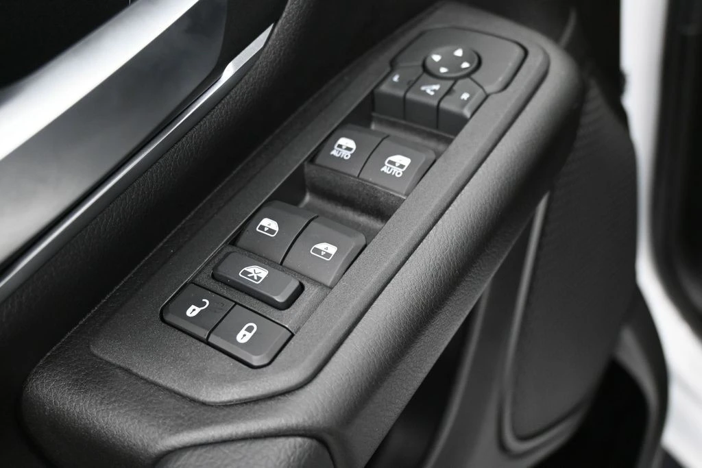 2025 Ram 1500 2nd Gen - Image 14 of 31