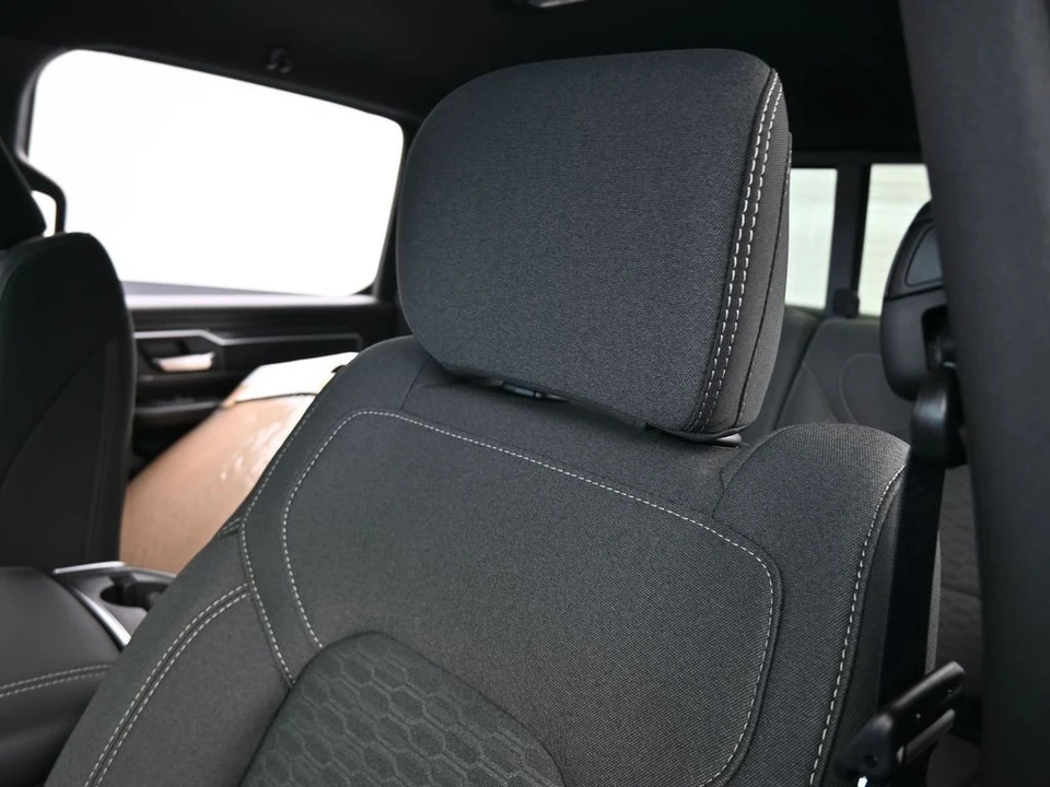 2025 Ram 1500 2nd Gen - Image 16 of 31