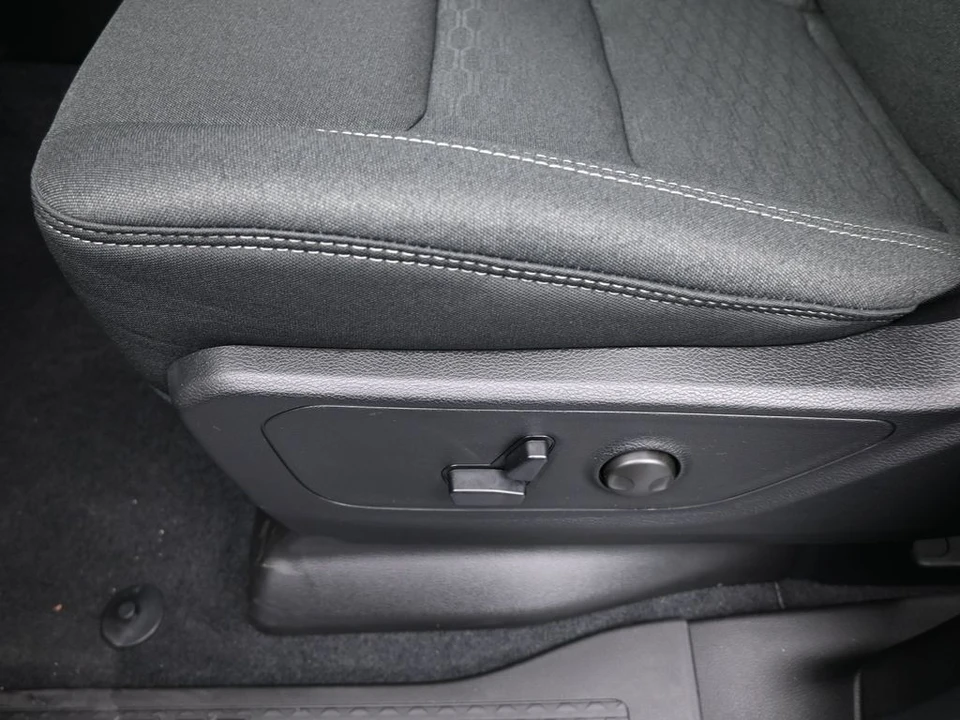2025 Ram 1500 2nd Gen - Image 15 of 21