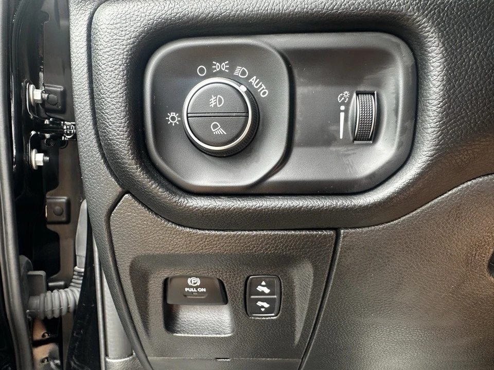2025 Ram 1500 2nd Gen - Image 5 of 12