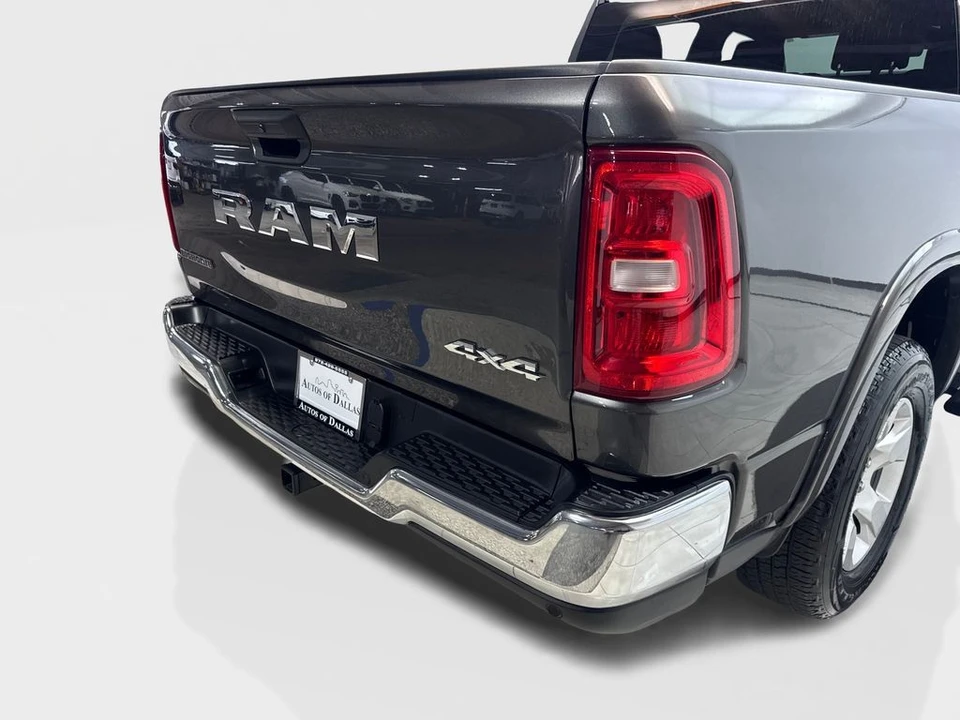 2025 Ram - Image 18 of 31