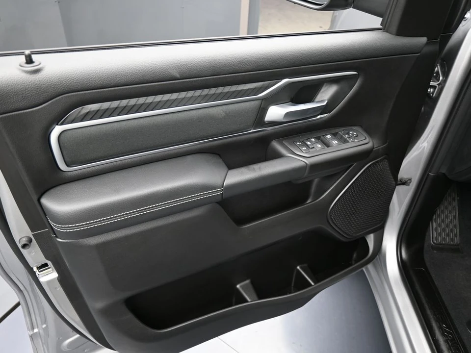 2025 Ram 1500 2nd Gen - Image 15 of 31