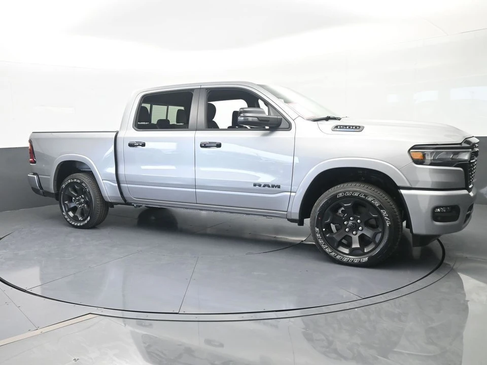 2025 Ram 1500 2nd Gen - Image 8 of 31