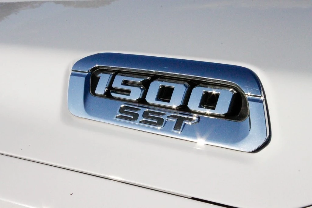 2025 Ram 1500 2nd Gen - Image 9 of 12