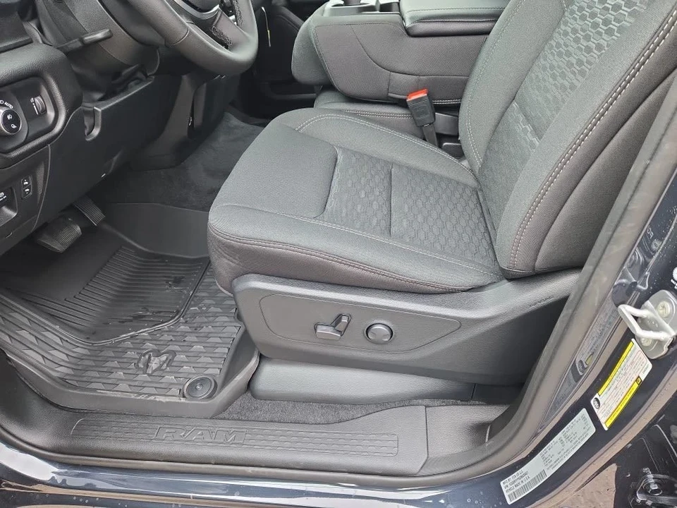 2025 Ram 1500 2nd Gen - Image 19 of 21
