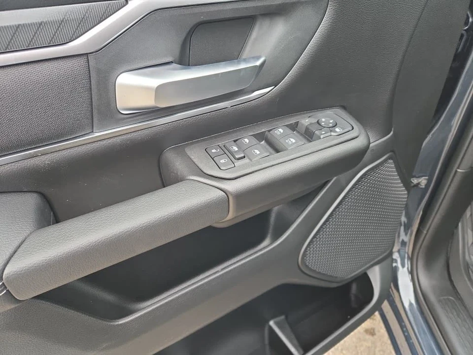 2025 Ram 1500 2nd Gen - Image 17 of 21