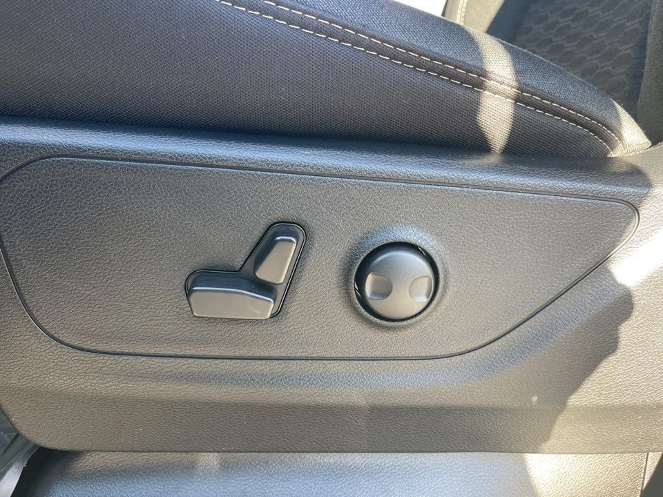 2025 Ram 1500 2nd Gen - Image 10 of 12