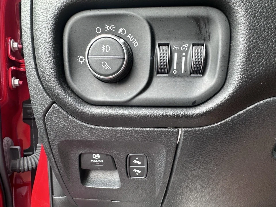 2025 Ram 1500 2nd Gen - Image 5 of 12