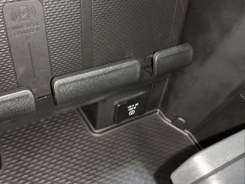 2025 Ram 1500 2nd Gen - Image 12 of 27
