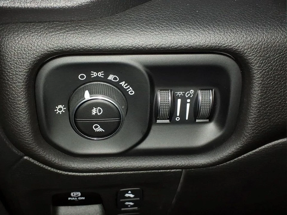 2025 Ram 1500 2nd Gen - Image 16 of 27