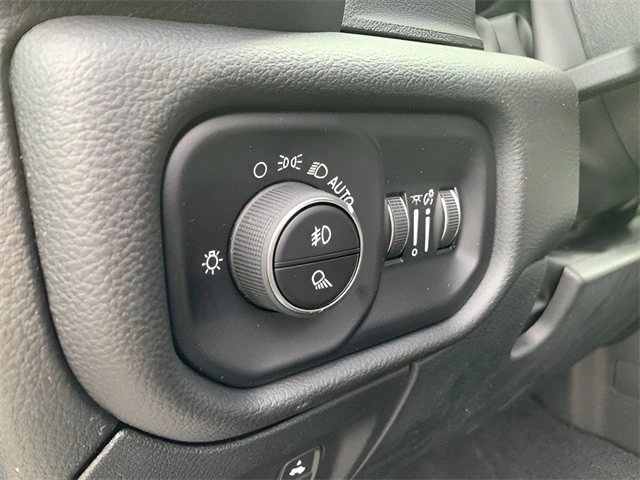 2025 Ram 1500 2nd Gen - Image 17 of 21