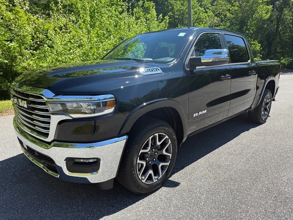 2025 Ram 1500 2nd Gen - Image 3 of 21