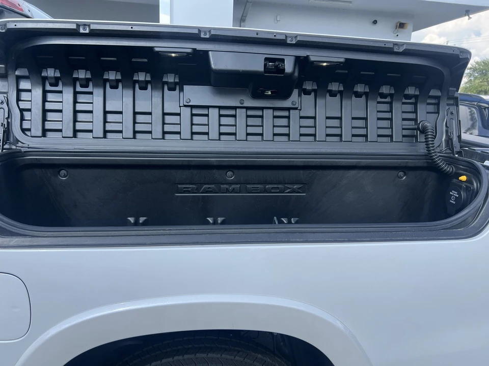 2025 Ram 1500 2nd Gen - Image 11 of 12