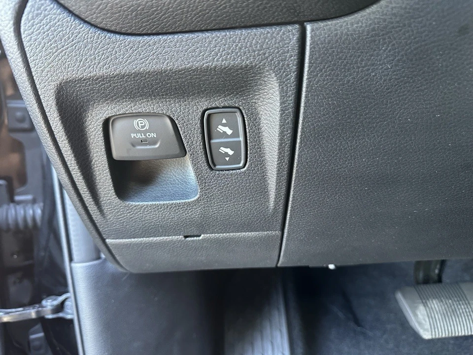 2025 Ram 1500 2nd Gen - Image 9 of 12