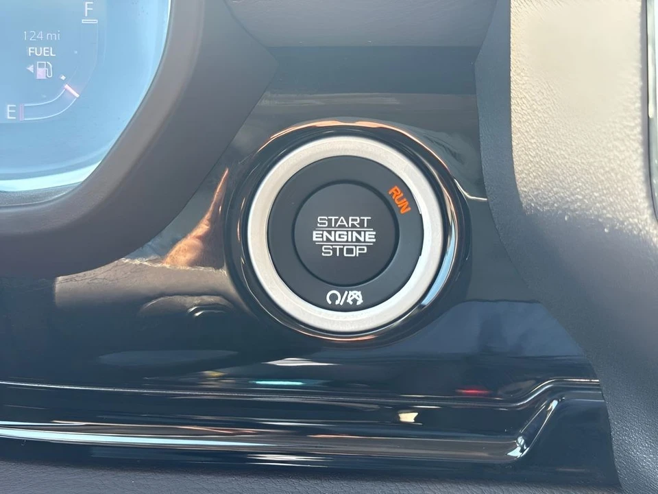 2025 Ram 1500 2nd Gen - Image 14 of 25