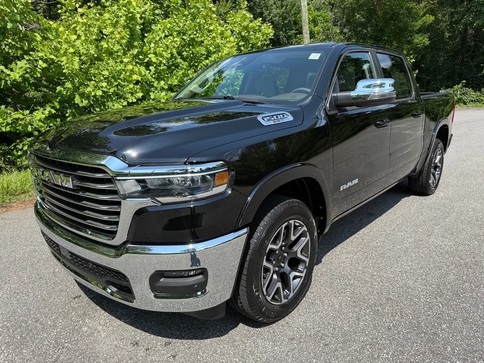 2025 Ram 1500 2nd Gen - Image 3 of 12