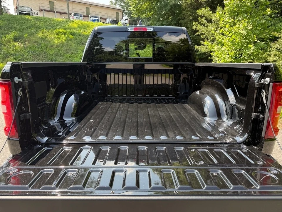 2025 Ram 1500 2nd Gen - Image 9 of 12