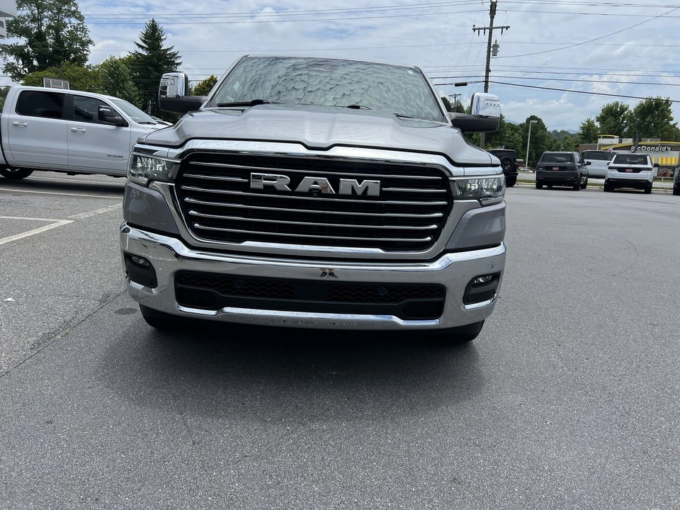 2025 Ram 1500 2nd Gen - Image 5 of 31