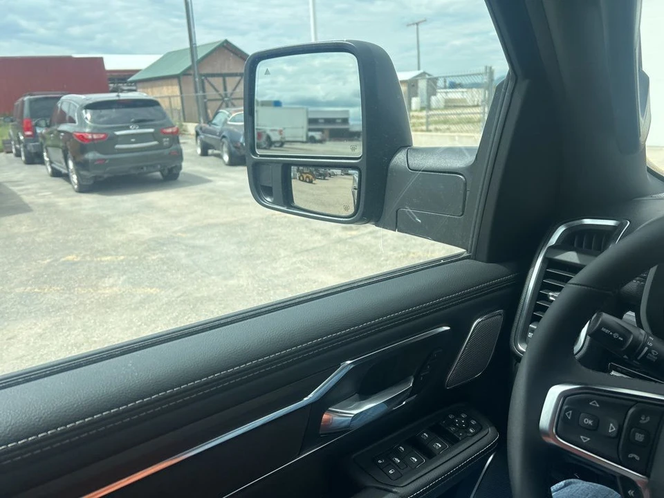 2025 Ram 1500 2nd Gen - Image 17 of 21
