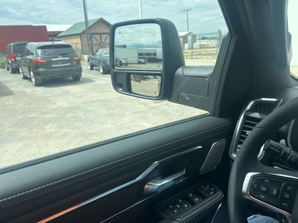 2025 Ram 1500 2nd Gen - Image 17 of 21