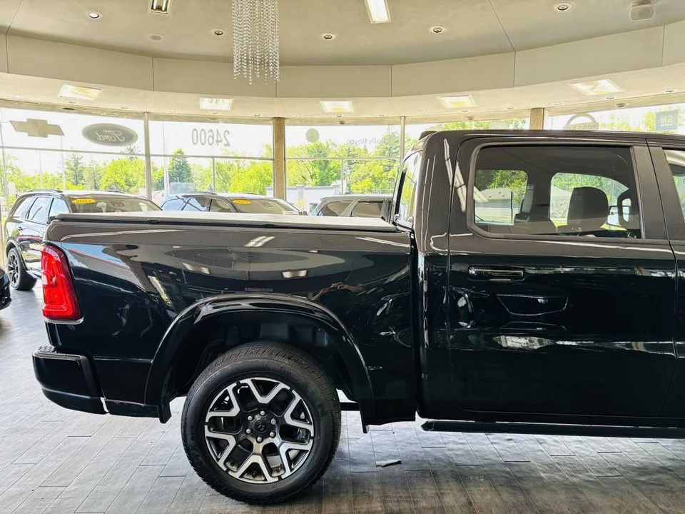 2025 Ram 1500 2nd Gen - Image 6 of 31