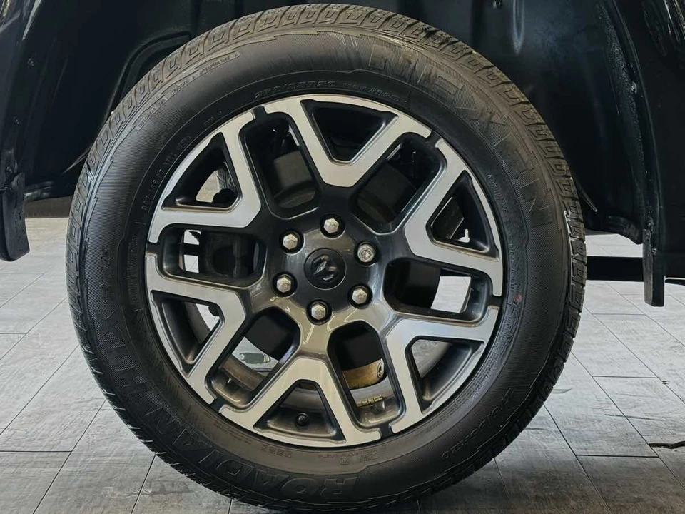 2025 Ram 1500 2nd Gen - Image 24 of 31