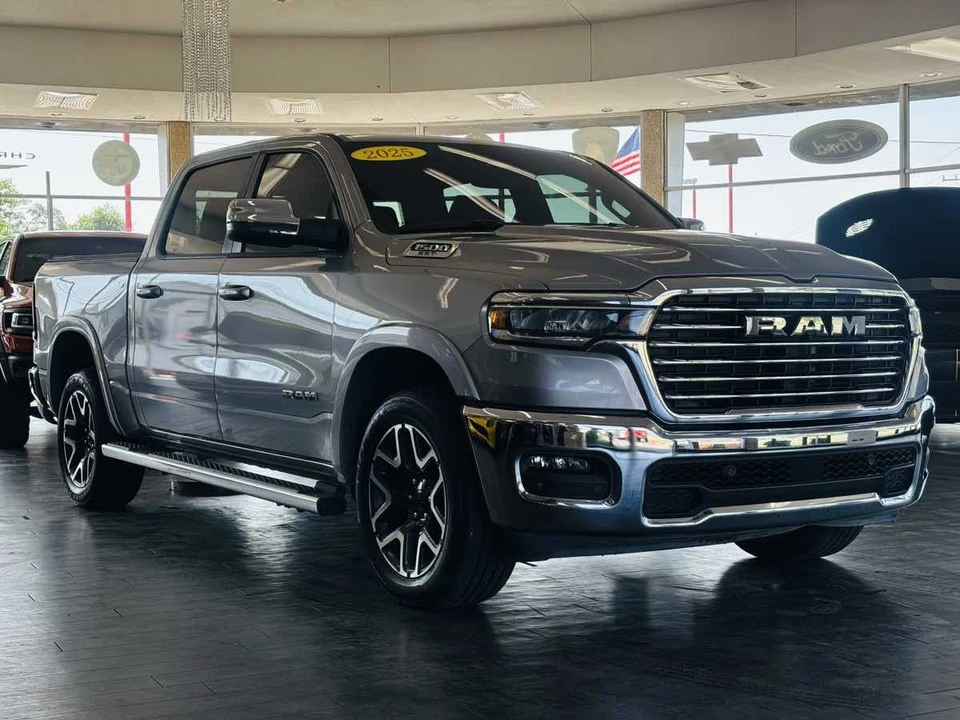 2025 Ram 1500 2nd Gen - Image 4 of 31