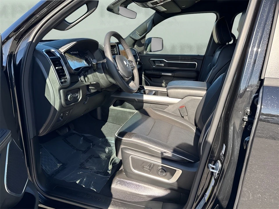 2025 Ram 1500 2nd Gen - Image 9 of 12