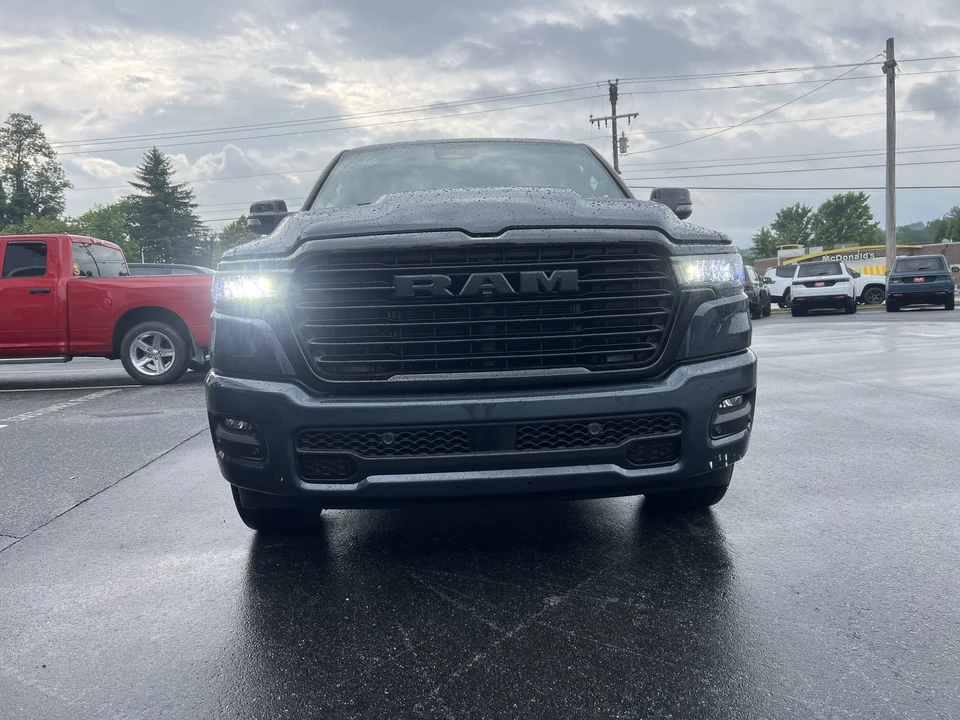 2025 Ram 1500 2nd Gen - Image 5 of 31