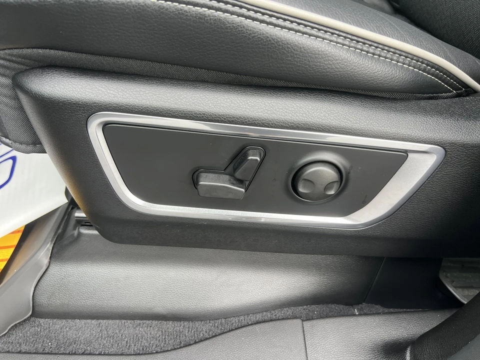 2025 Ram 1500 2nd Gen - Image 25 of 31
