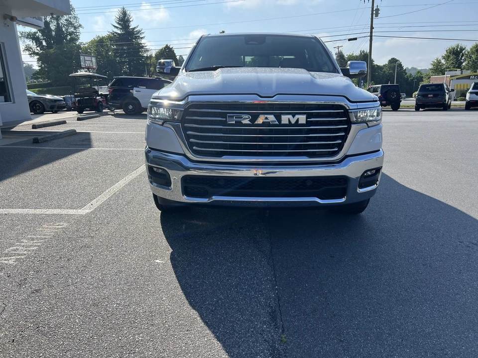 2025 Ram 1500 2nd Gen - Image 5 of 31