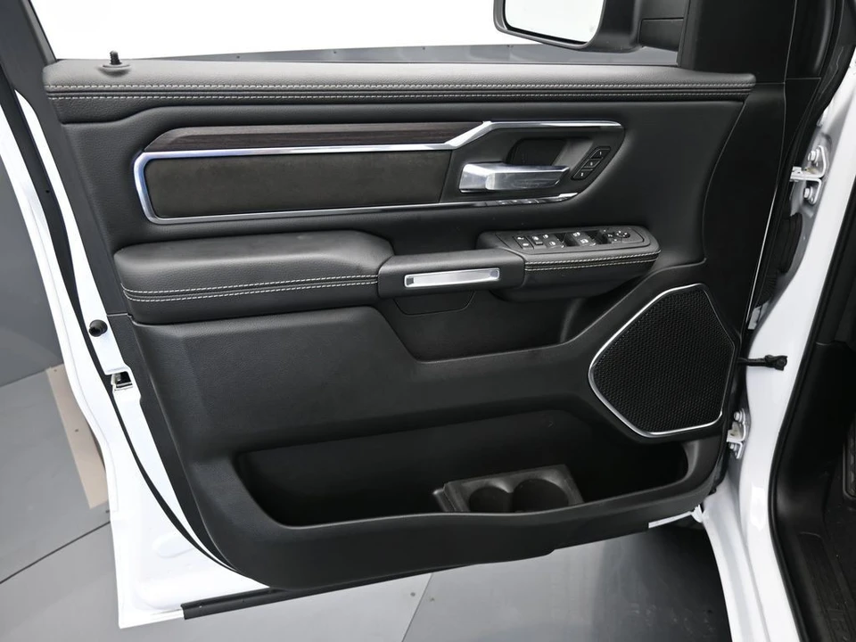 2025 Ram 1500 2nd Gen - Image 11 of 12