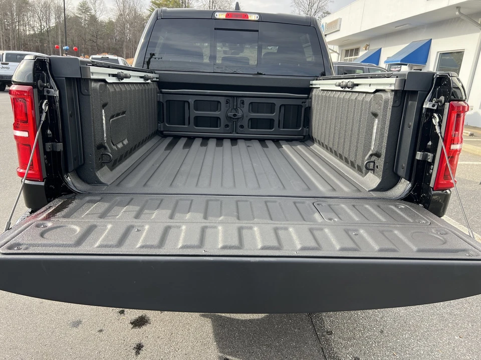 2025 Ram 1500 2nd Gen - Image 10 of 12