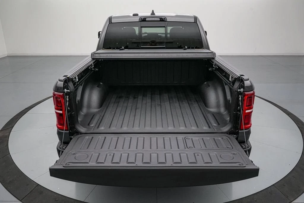 2025 Ram 1500 2nd Gen - Image 8 of 31