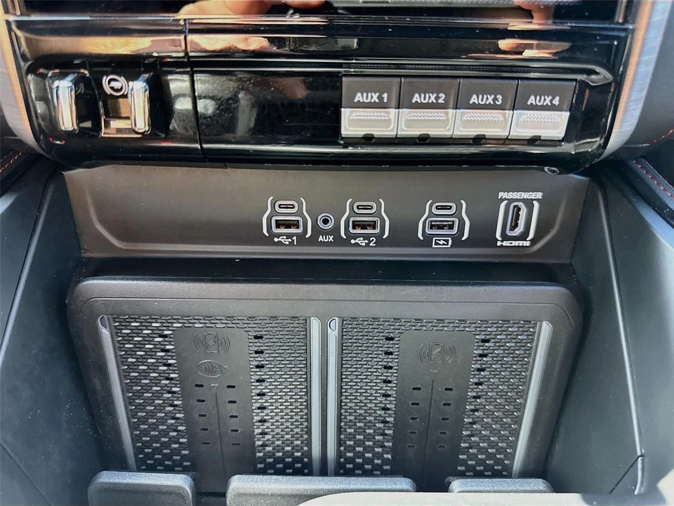 2025 Ram 1500 2nd Gen - Image 14 of 31