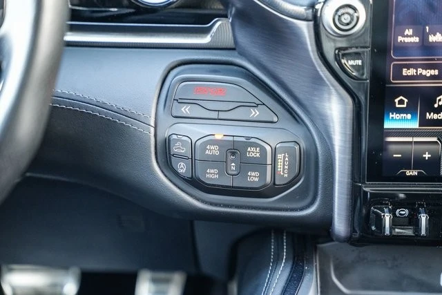 2025 Ram 1500 - Image 15 of 31