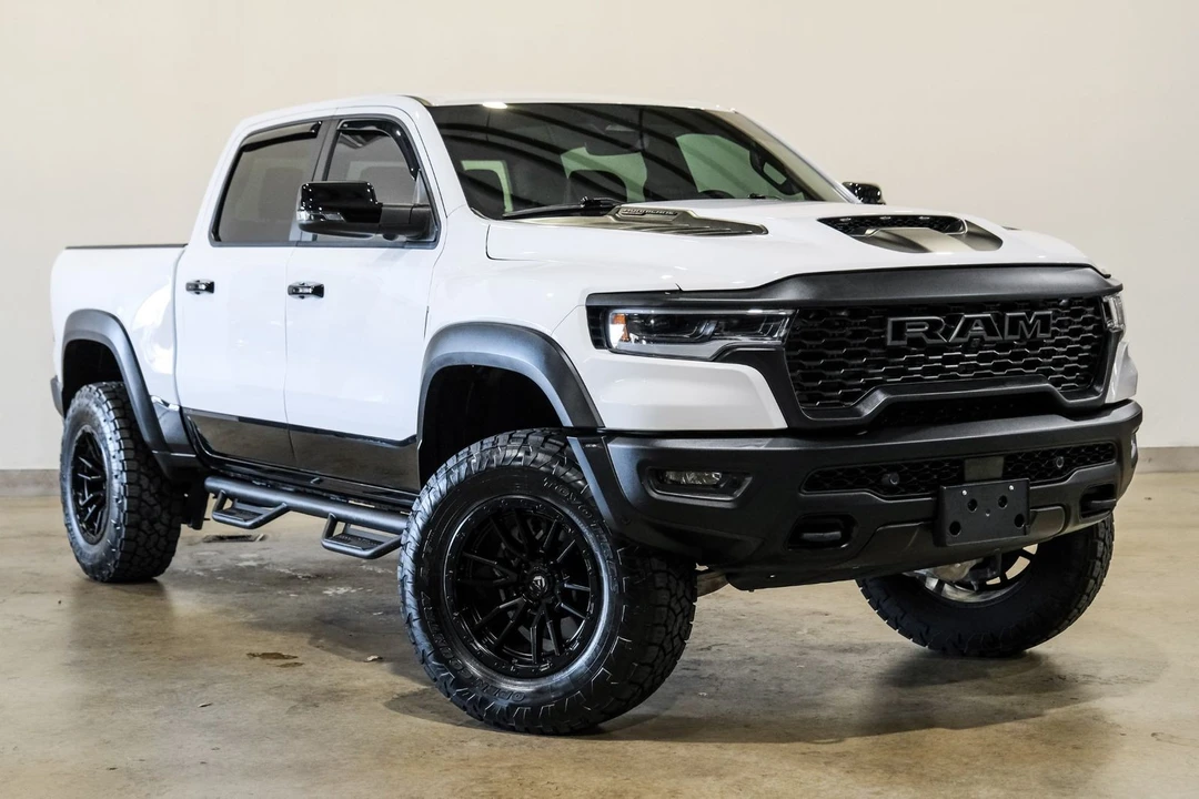 2025 Ram - Image 4 of 12