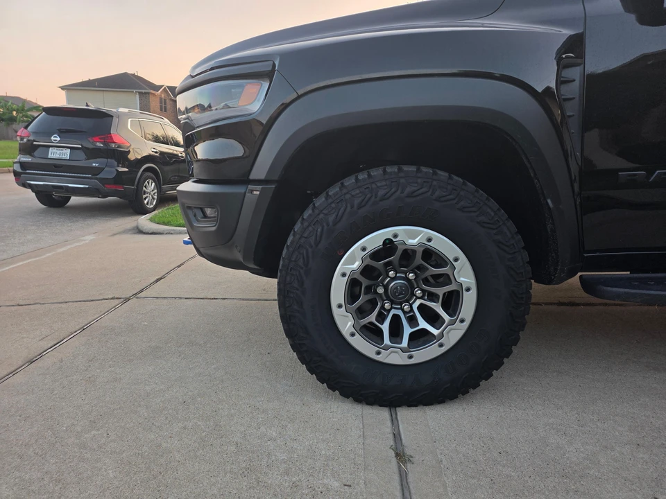 2025 Ram 1500 2nd Gen - Image 27 of 31