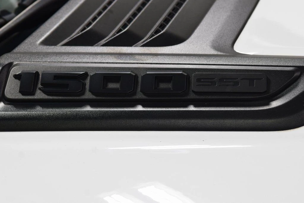2025 Ram 1500 2nd Gen - Image 14 of 31