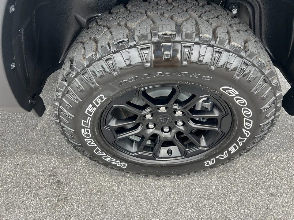 2025 Ram 1500 2nd Gen - Image 13 of 31