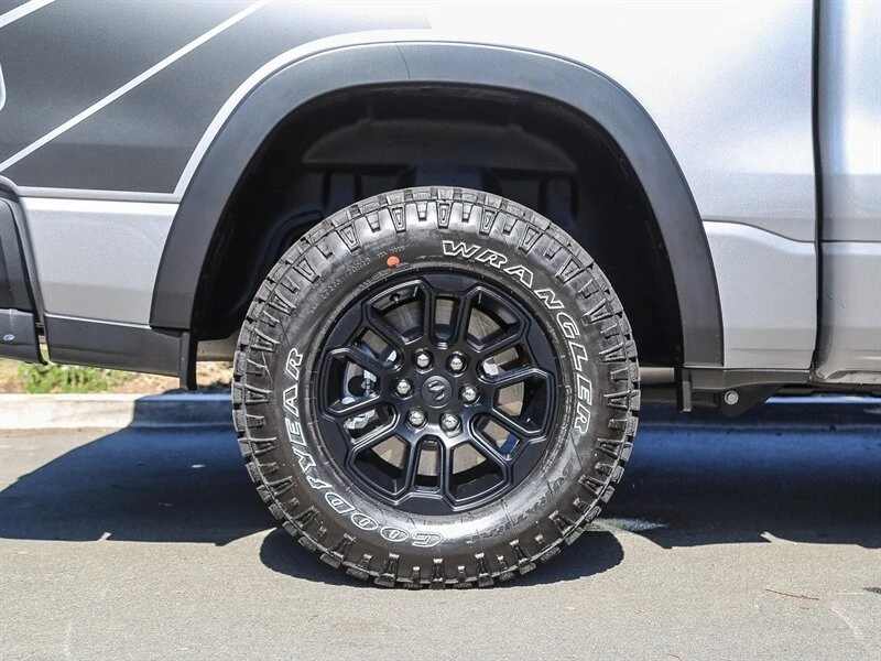 2025 Ram 1500 2nd Gen - Image 14 of 21