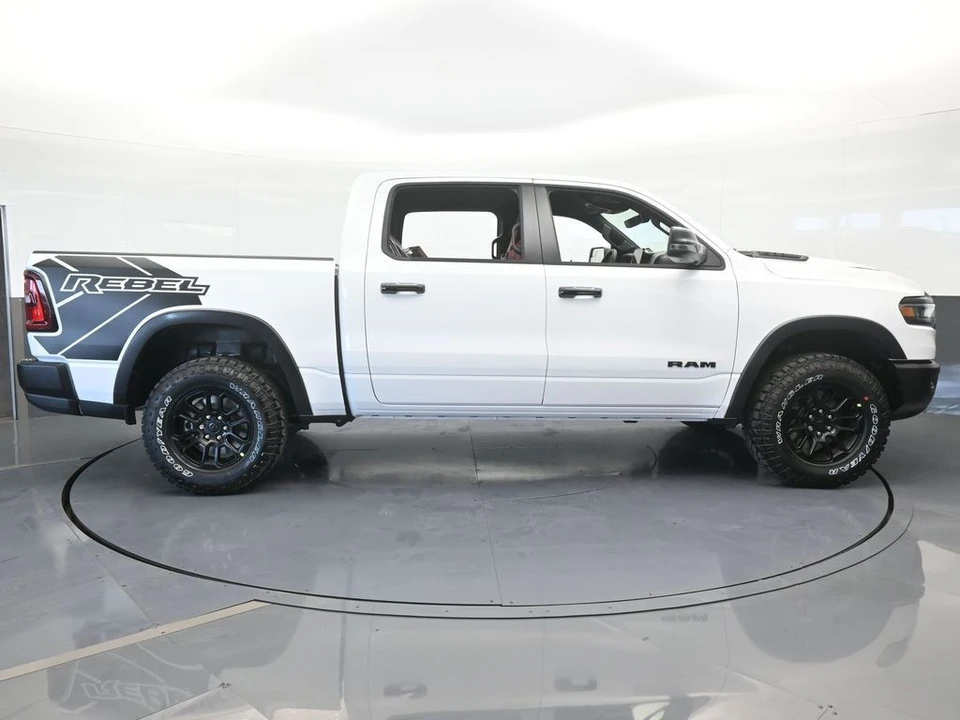 2025 Ram 1500 2nd Gen - Image 7 of 31